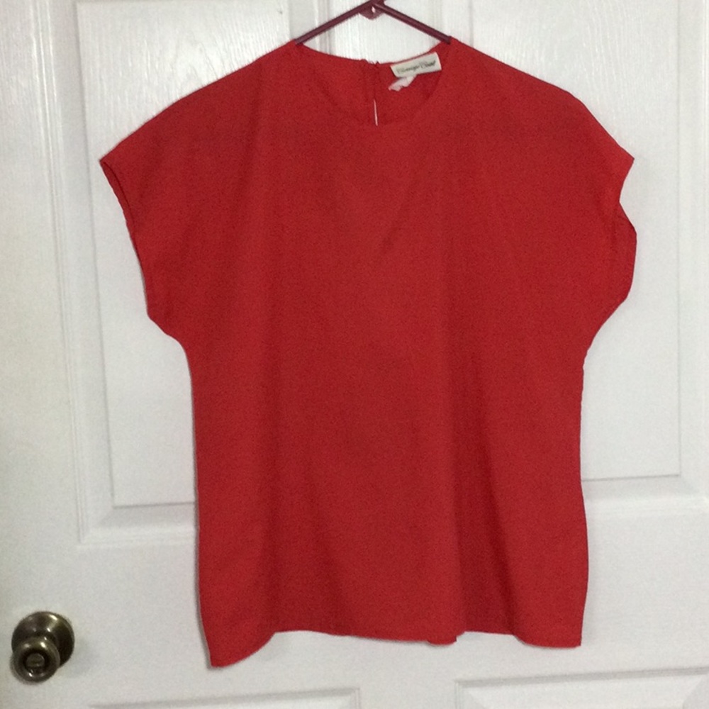 Carriage Court red shell